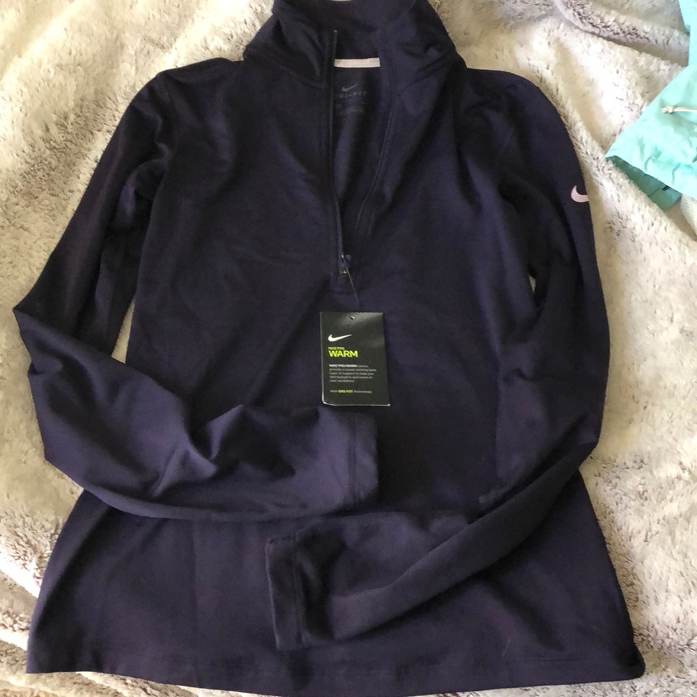 ⭐️Brand New ⭐️Purple Nike dri-Fit pullover